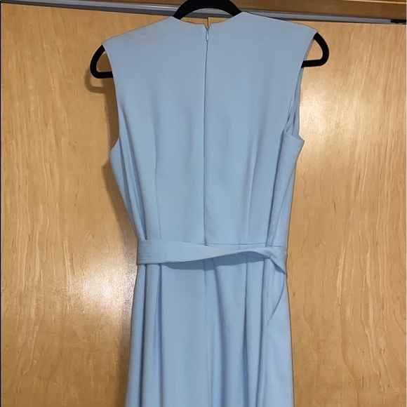 Tahari by Arthur S. Levine Women's Sleevless V-Neck Crepe - Picture 11 of 16